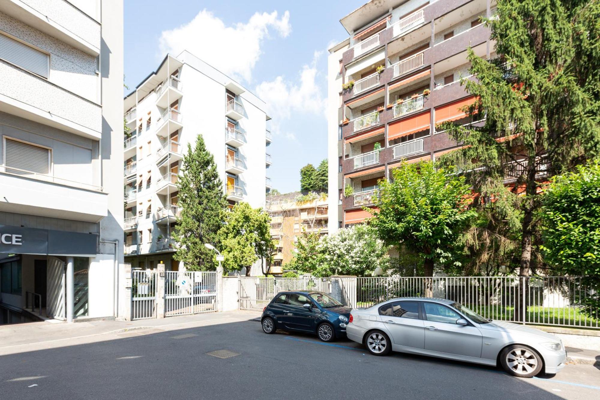 Ca' Granda M5 & Bicocca - Apartment With Parking Milano Ngoại thất bức ảnh
